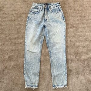 Abercrombie high rise mom jean curve love sz 26/2
